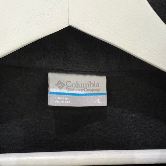 Columbia Vest - Picture 3 of 4